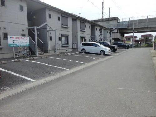 駐車場１台あり