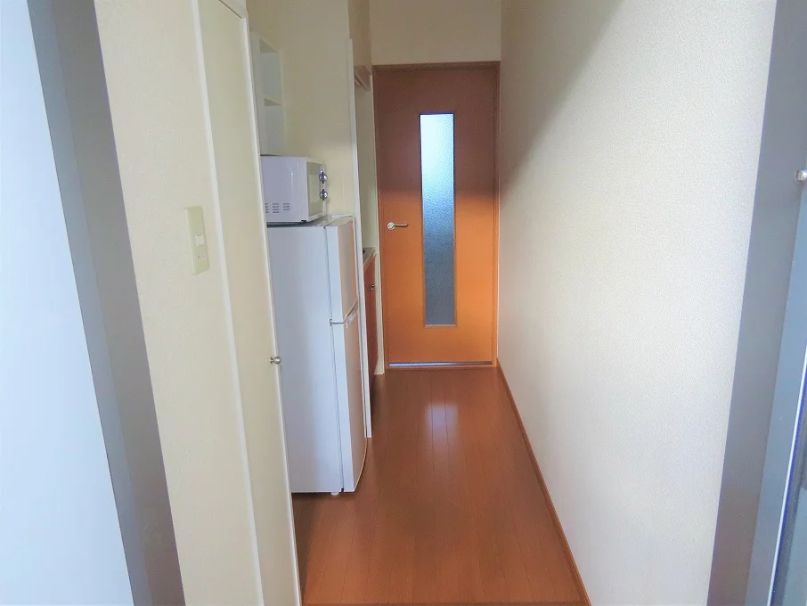 玄関からのアングルです