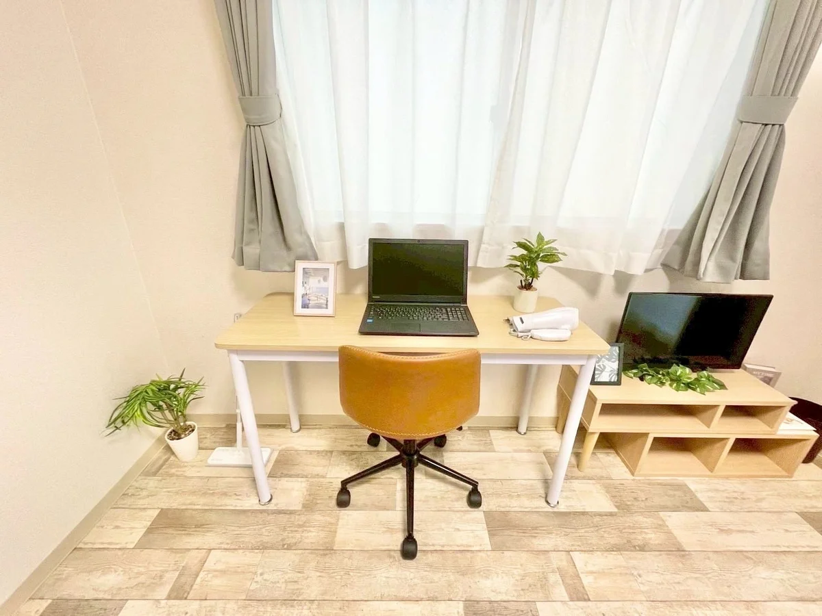 ※撮影用の観察植物・食器調理器具・雑貨類等はございません。※写真は現況優先