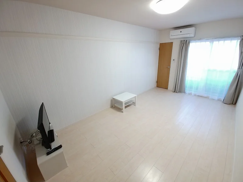 居室：号室により部屋の広さが異なります。