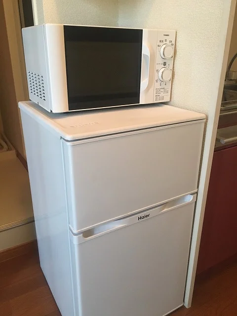 冷蔵庫・電子レンジ　(実際と異なる場合が御座います)