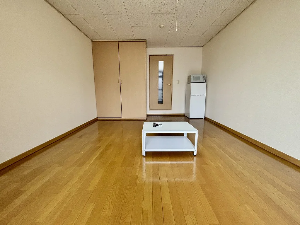 １階　部屋（家具家電有）