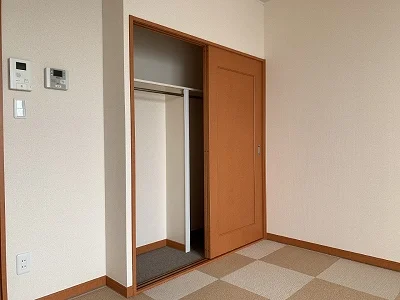 ※部屋によって床の色柄相違あり