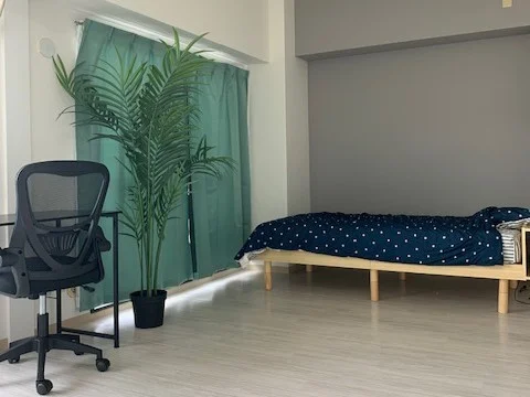 ※撮影用の観葉植物・雑貨類等はございません。