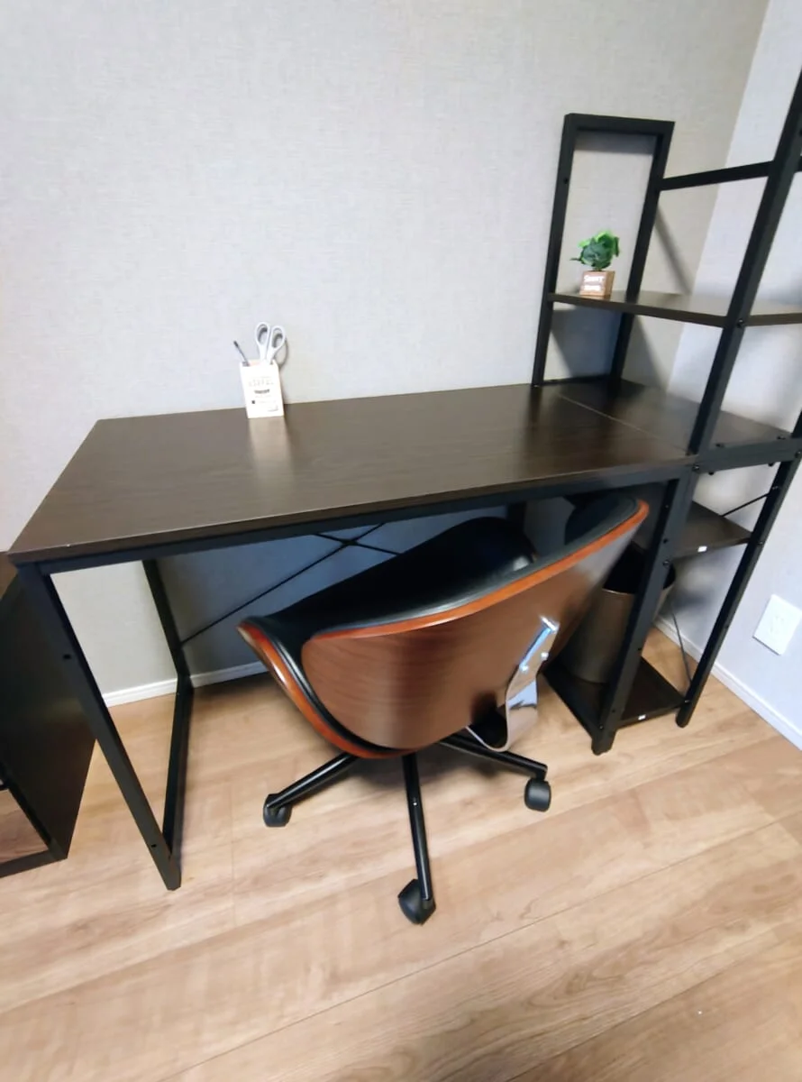 デスク・チェア完備♪