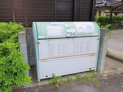 敷地内にゴミ庫が設置されておりゴミ捨てに便利です
