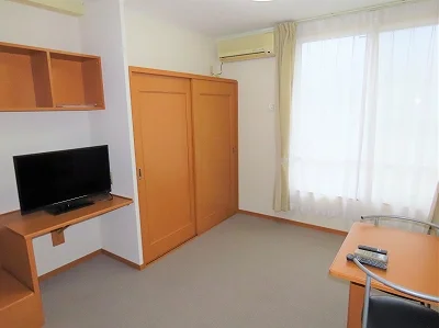 2階はカーペットのお部屋です
