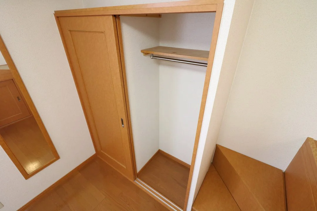 大型クローゼットにより女性の方でも収納が安心！