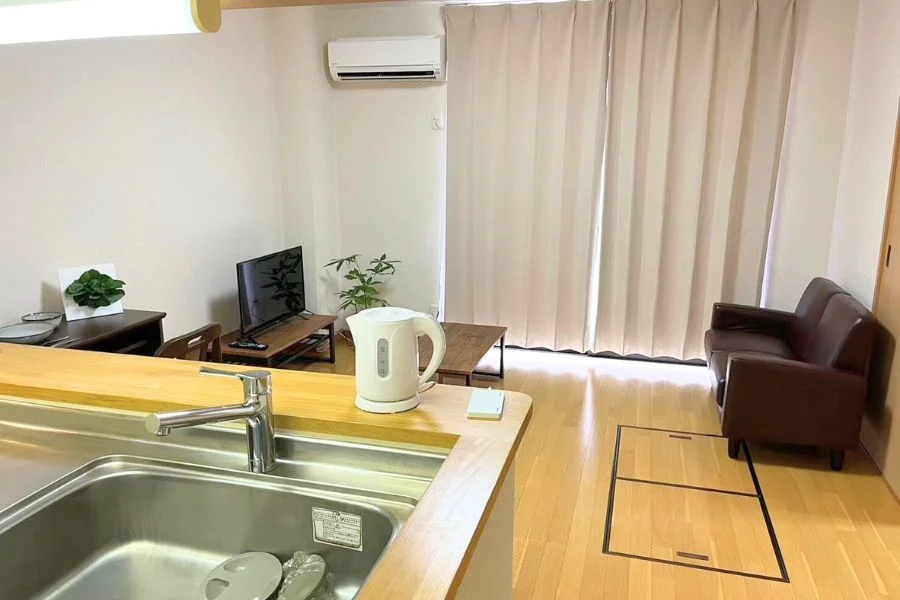 ※撮影用の観葉植物・雑貨類等はございません。