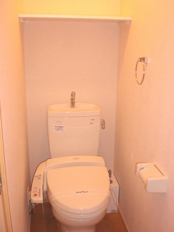 バス・トイレ別で快適です