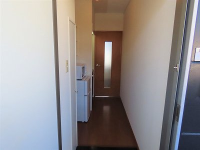 玄関からのアングルです