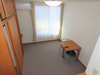 ベッドからのアングルです