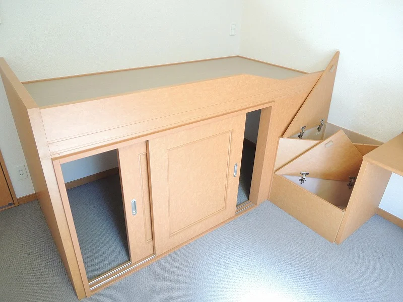 ベットの下も収納できます