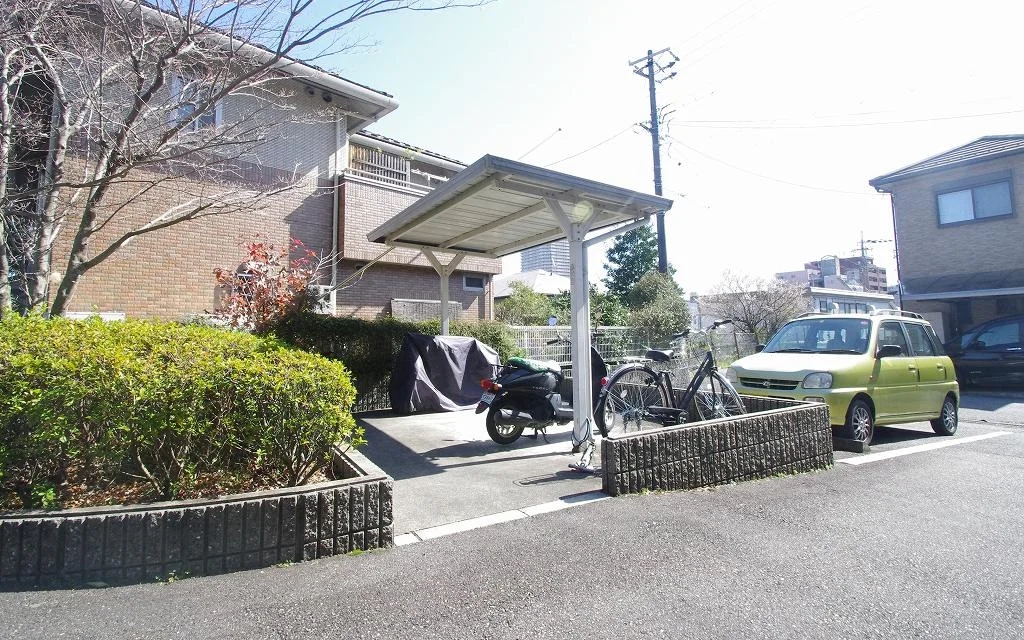 屋根付き駐輪場