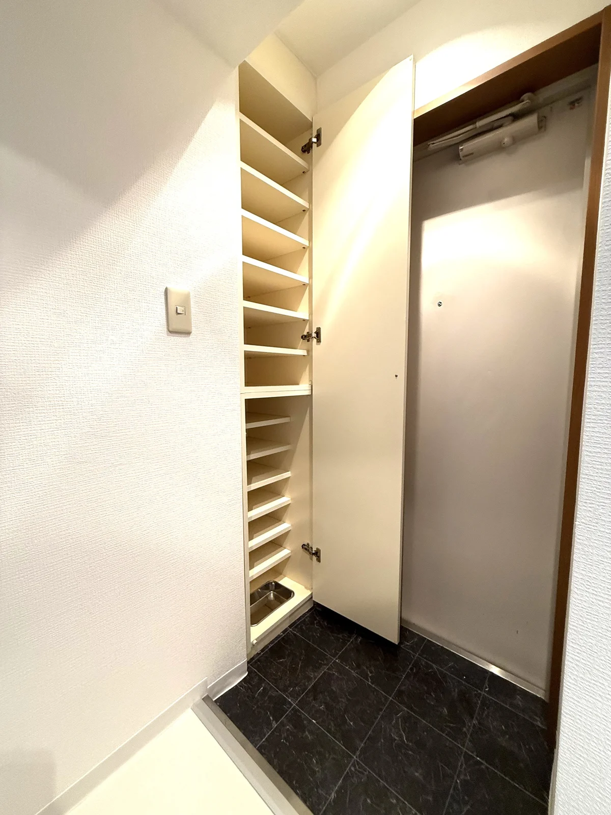 シューズボックス