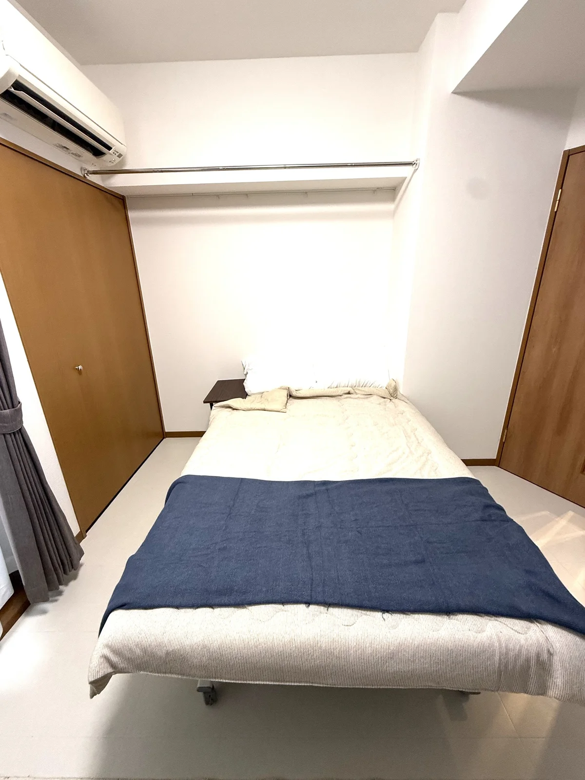 セミダブルベッド