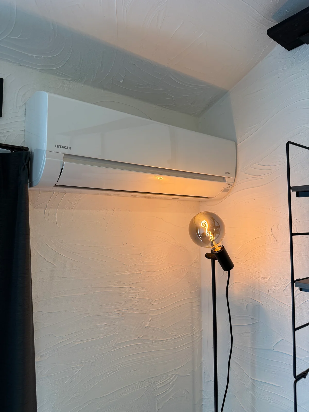 エアコン設置済み◎便利な読書灯◎