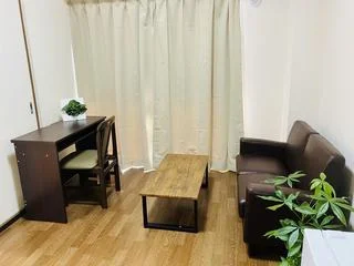 ※撮影用の観葉植物・雑貨類等はございません。