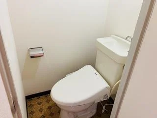 ウォシュレット付きとなっています。