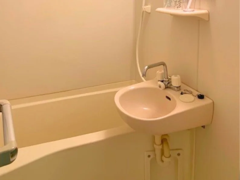 洗面付きのお風呂となっています。