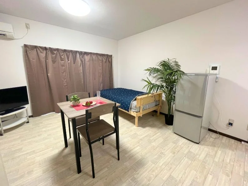 ※撮影用の観葉植物・雑貨類等はございません。