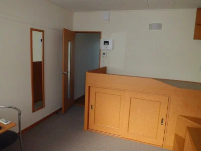 高い場所で寝られます。