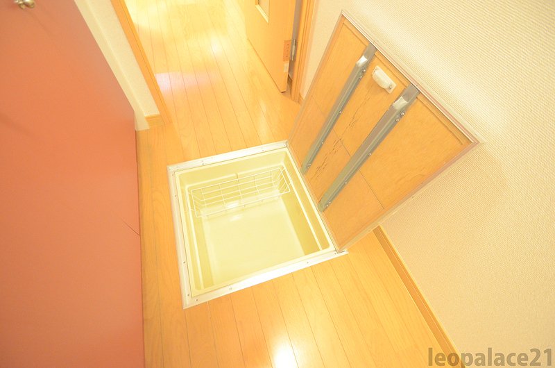 設備・使用は号室により異なる為、現況を優先致します。
