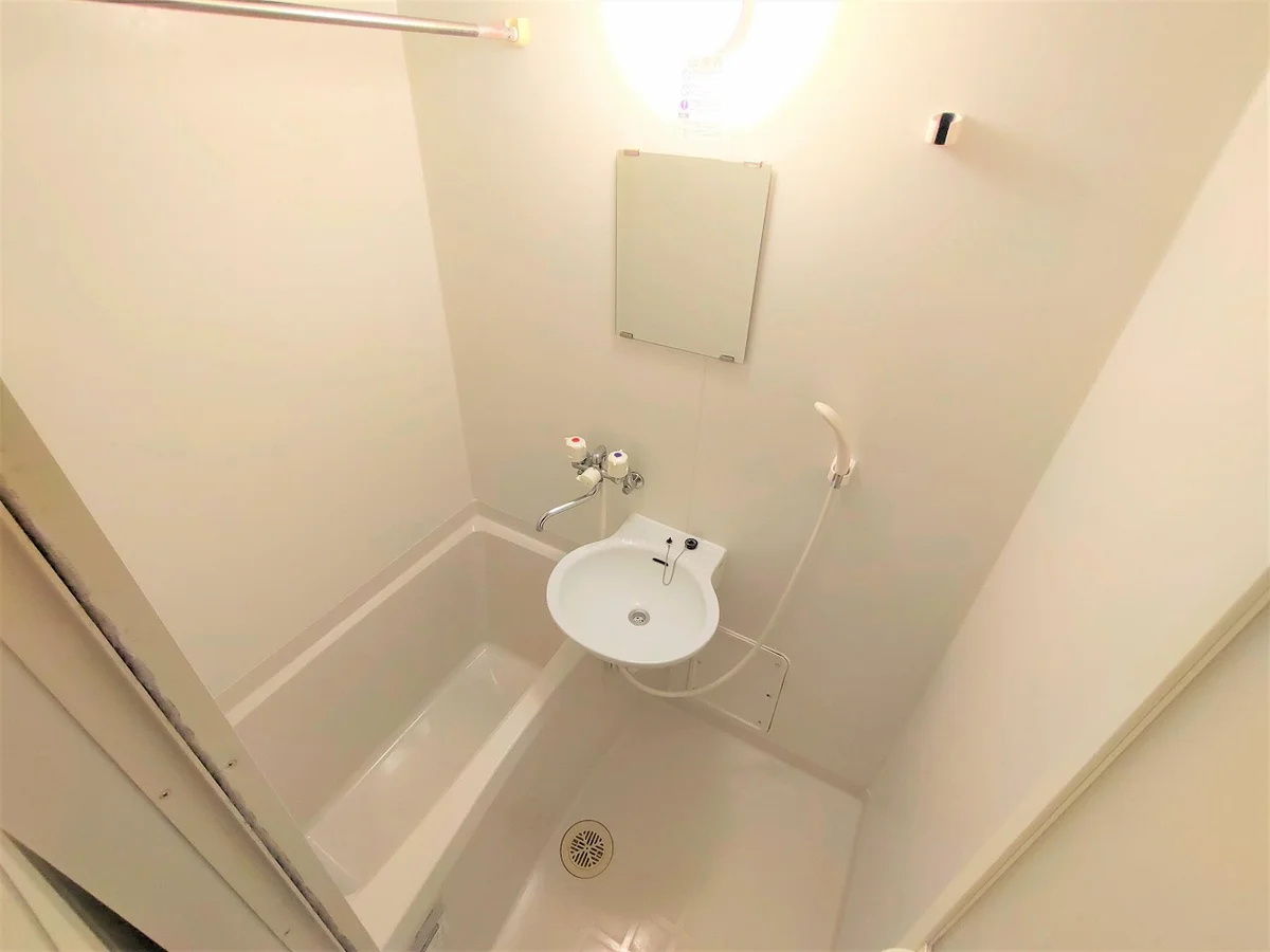 設備仕様は号室により異なる為、現況を優先します。