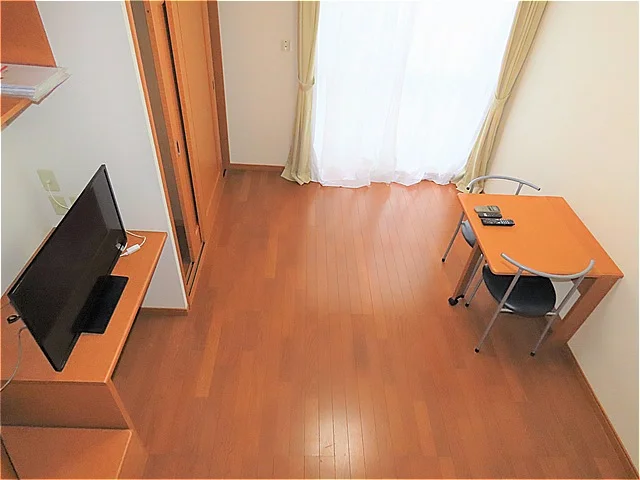 ベッド上からのアングルです