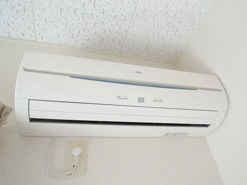 エアコン　(実際とは異なる場合が御座います)