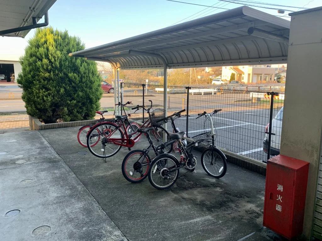 駐輪場完備。