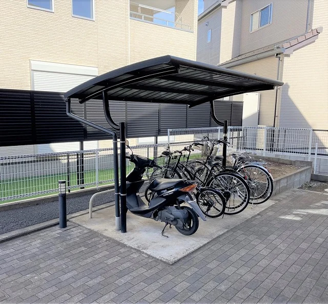 屋根付き駐輪場