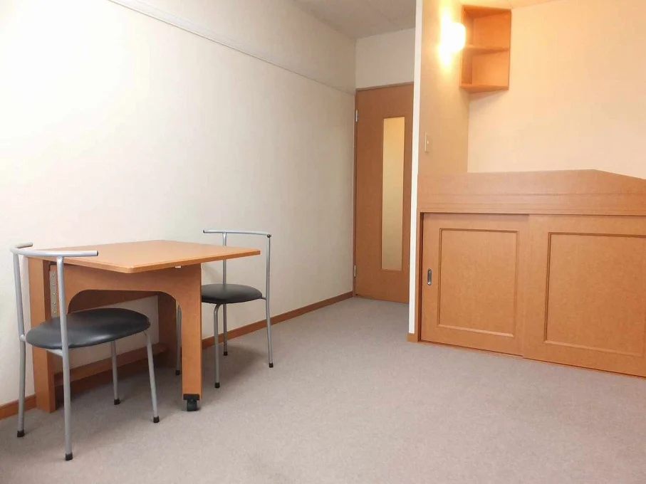 ハイベッドタイプのお部屋です