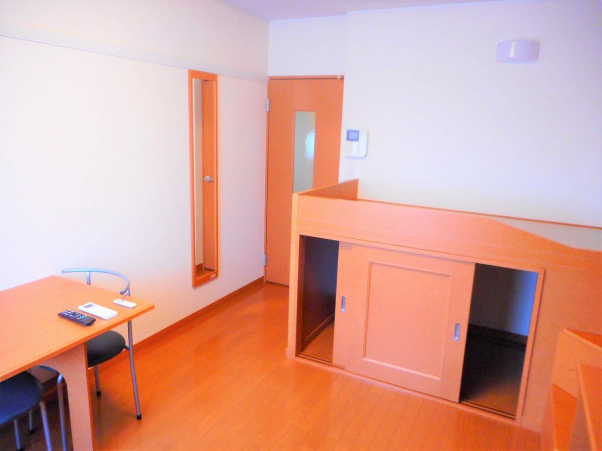 ハイベッドタイプのお部屋です