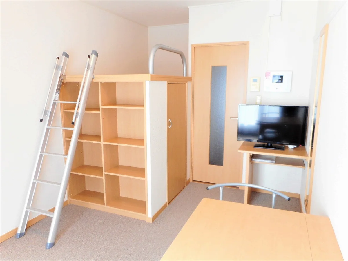 ハイベッドタイプのお部屋です