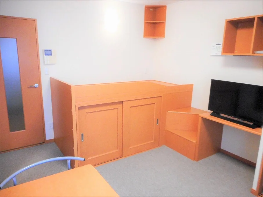 ハイベッドタイプのお部屋です