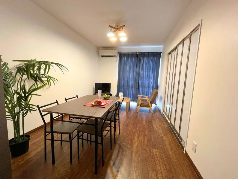 ※撮影用の観葉植物・雑貨類等はございません。