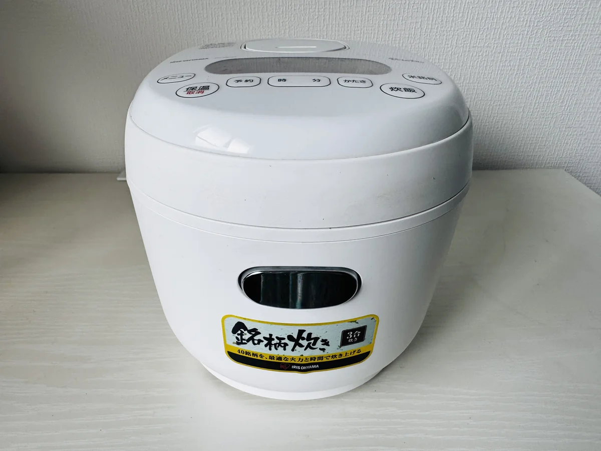 炊飯器、電子レンジも完備