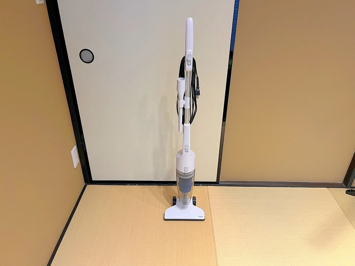 スティッククリーナーをご用意しています♪気になるところもサッとお掃除できます🧹