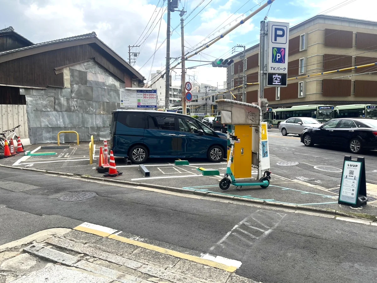 最寄りのコインパーキングまで徒歩１分です🚙