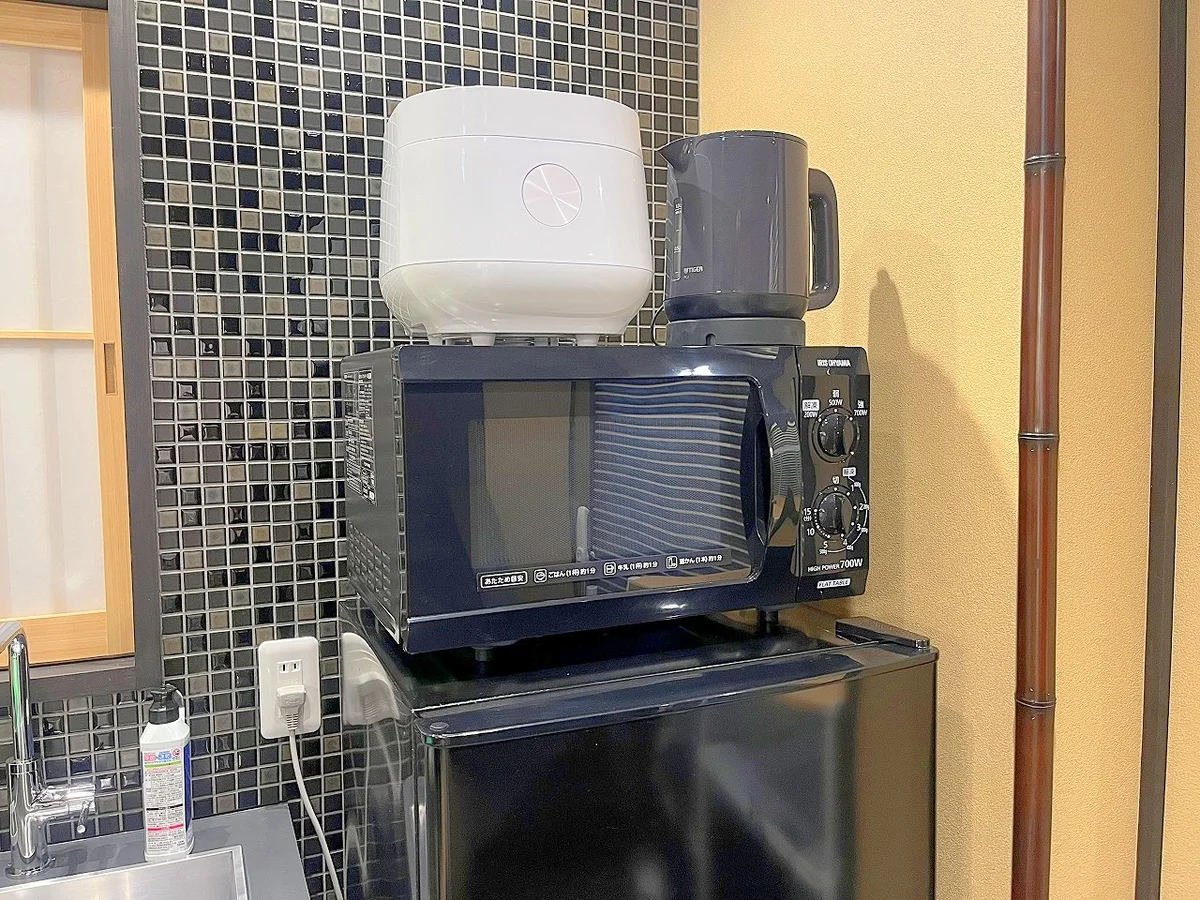 電子レンジ・炊飯器・電気ケトルをご用意しています☆忙しい時にも便利です♪