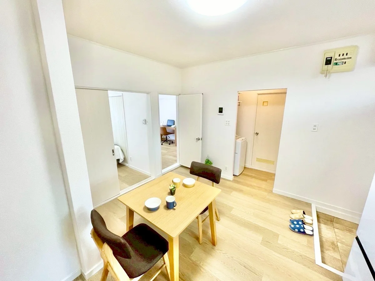 ※撮影用の観察植物・食器調理器具・雑貨類等はございません。※写真は現況優先