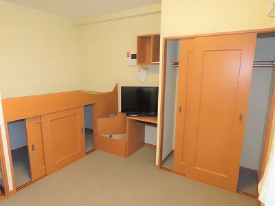 クローゼット、ベッド下収納あり