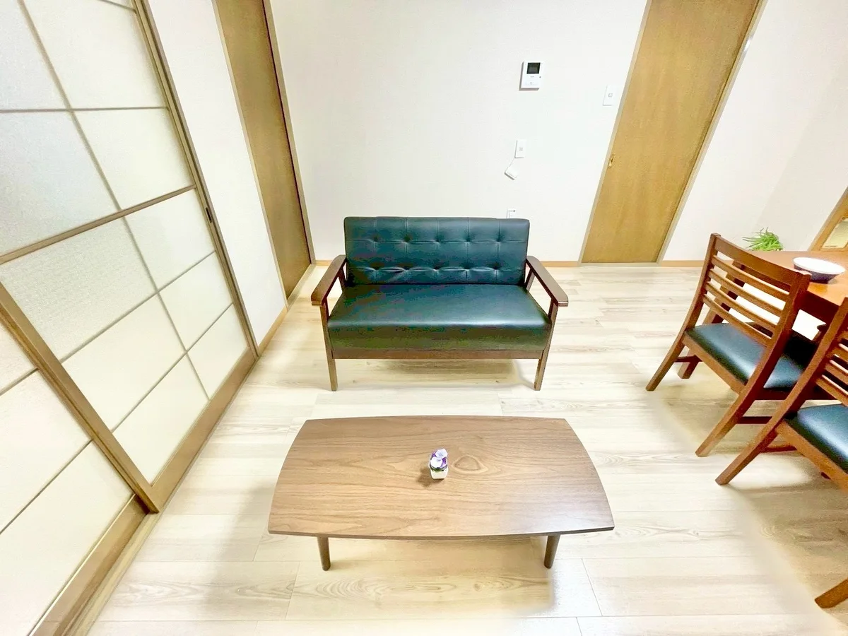 ※撮影用の観察植物・食器調理器具・雑貨類等はございません。※写真は現況優先