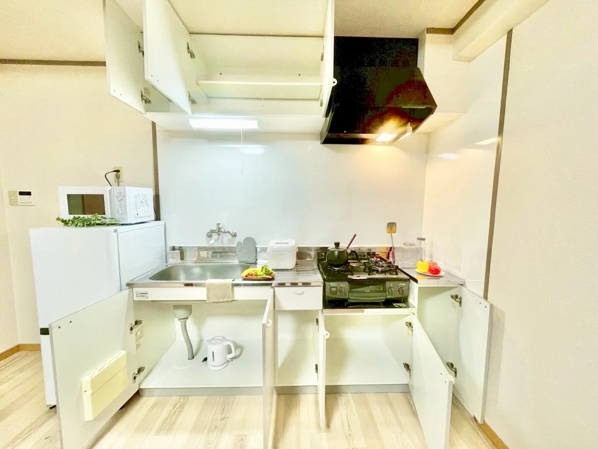 ※撮影用の観察植物・食器調理器具・雑貨類等はございません。※写真は現況優先