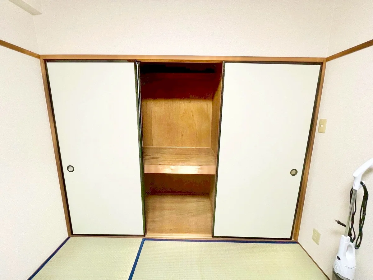 ※撮影用の観察植物・食器調理器具・雑貨類等はございません。※写真は現況優先