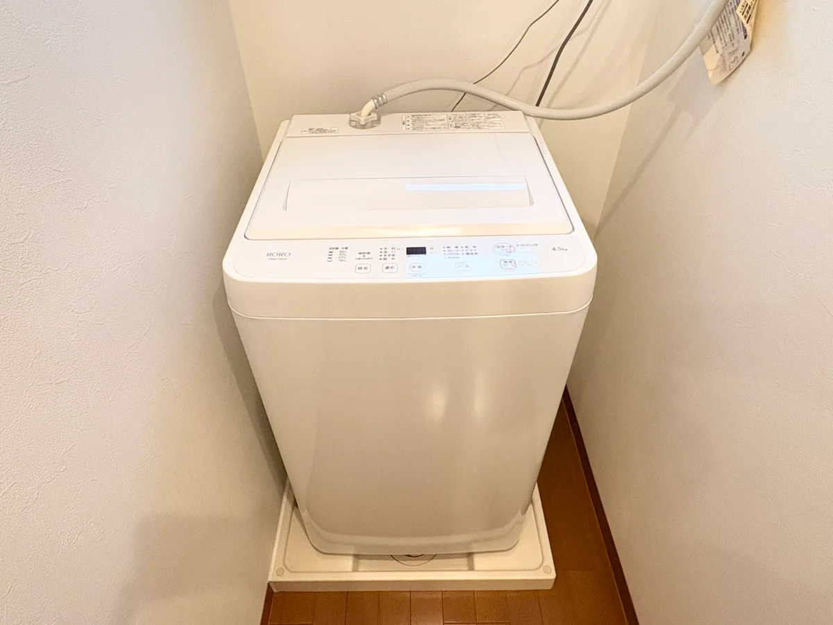 洗濯機は室内に設置しております♪入居後すぐにご利用が可能です(^^♪タオル1式分もご用意しております☆彡