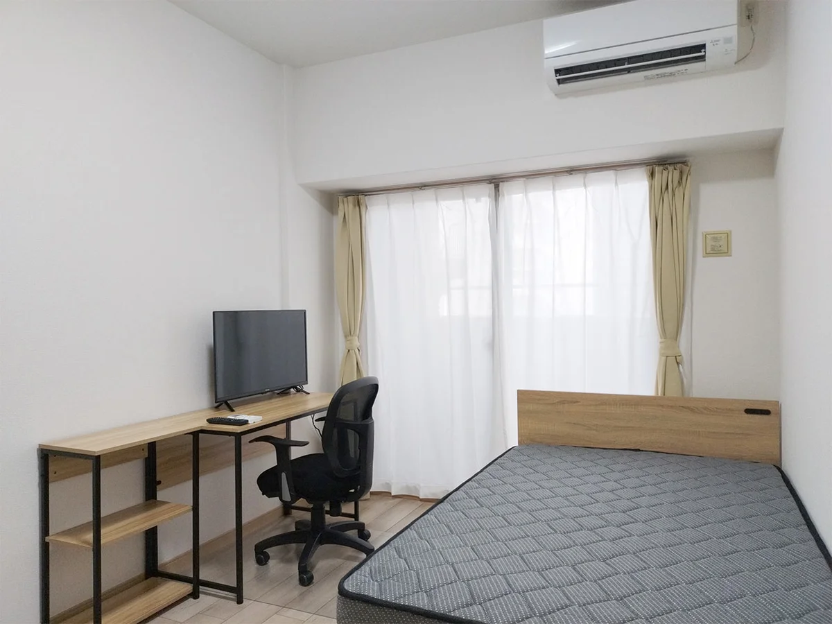 写真はイメージです。ラグなどの室内装飾はございません。