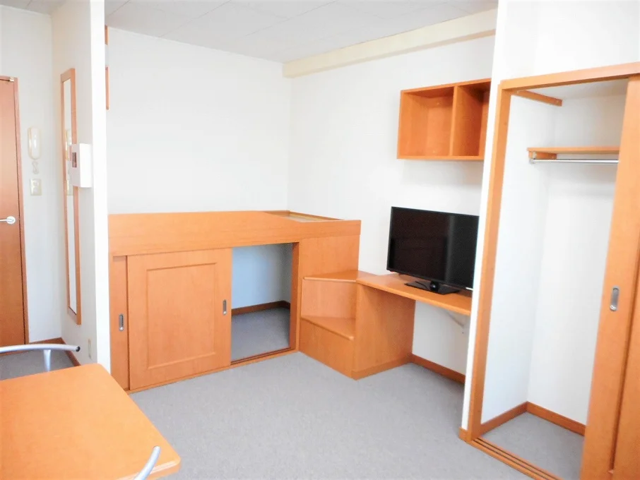 ハイベッドタイプのお部屋です