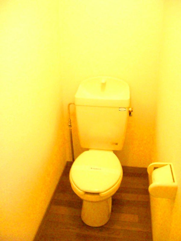 清潔なトイレをご用意しております。